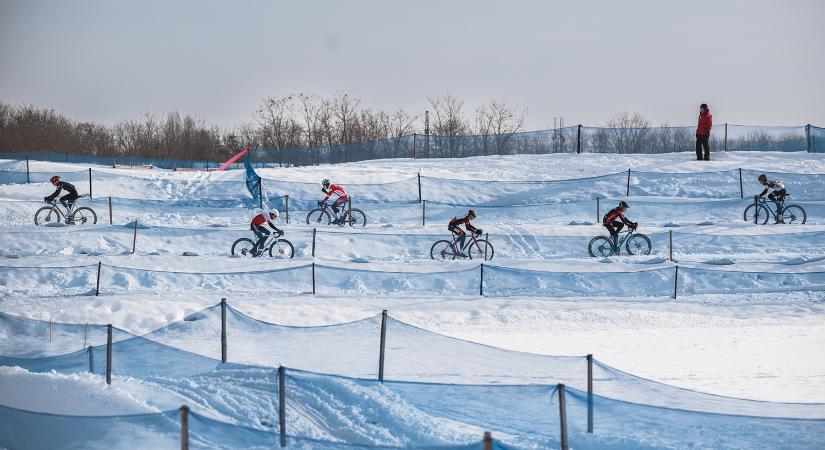 Bruchner Regina és Takács Zsombor győzött a terepkerékpáros magyar bajnokságon