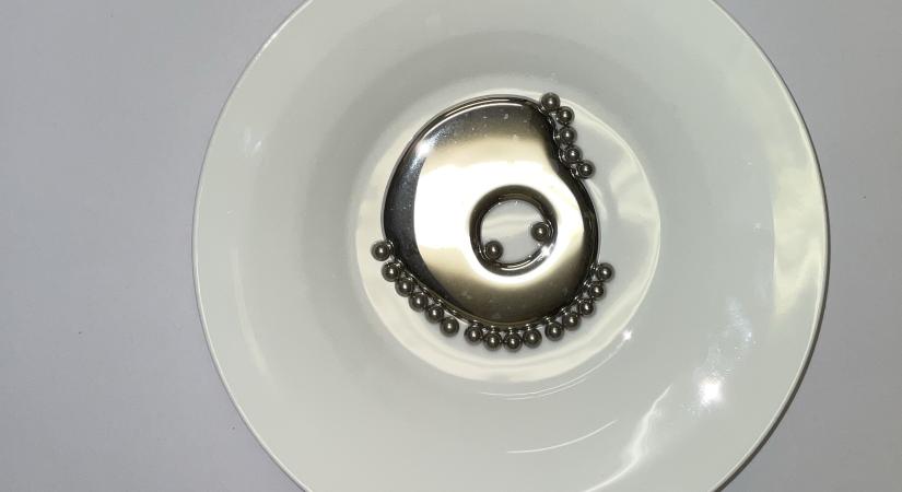 Sem folyadék, sem szilárd anyag, inkább mindkettő - meglepő anyagi állapotot fedeztek fel