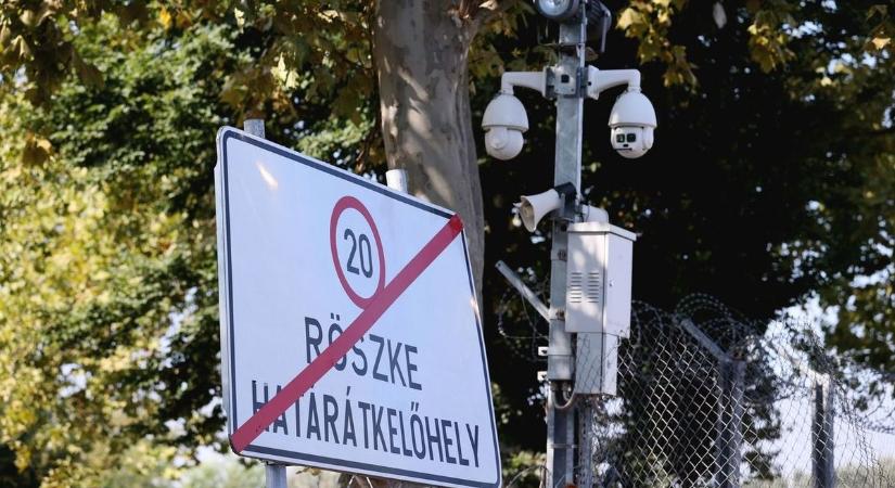 Vitaminnak álcázta a kapszulákat, a röszkei határőrök résen voltak