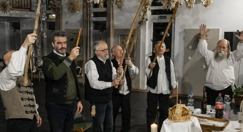 Vízkereszt után is útra kelnek a regösök Debrecenben