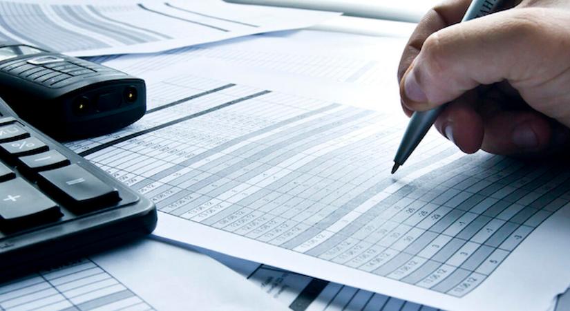 Bankszámlások figyelem: kiderült, mennyivel emelkedhetnek az idén a díjak