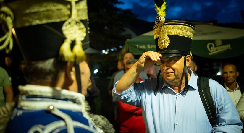 Hál' Istennek, megfordult a világ