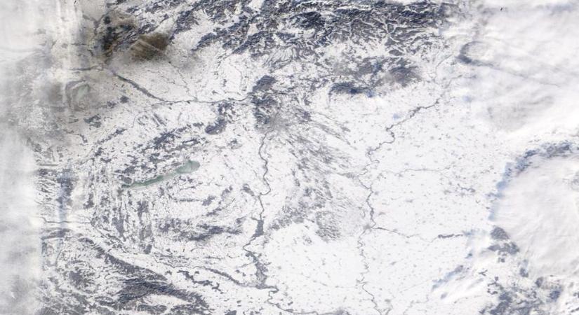 Így néz ki az űrből a behavazódott Magyarország
