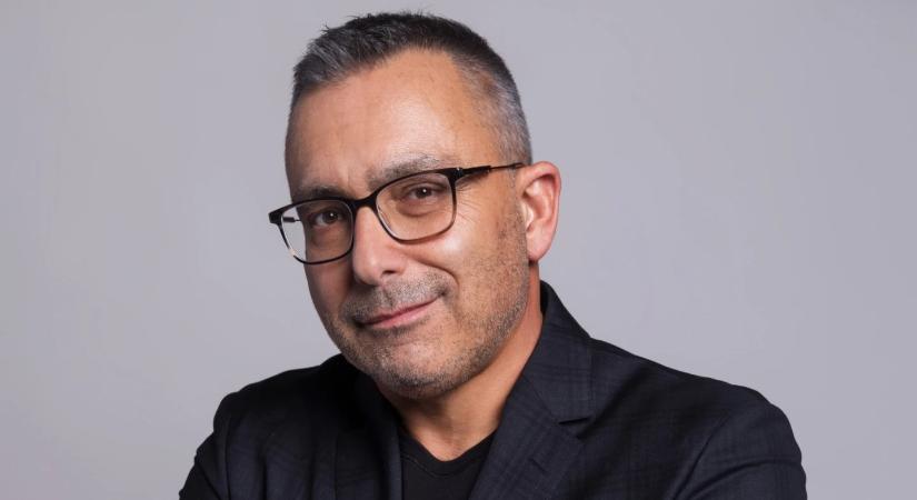 Sváby András megmutatta 8 évvel fiatalabb párját