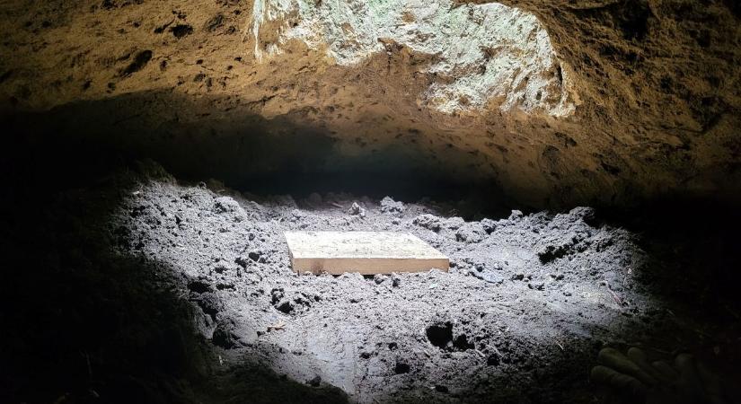 Véletlen föld alatti járatra bukkantak a középkori Berencs váránál