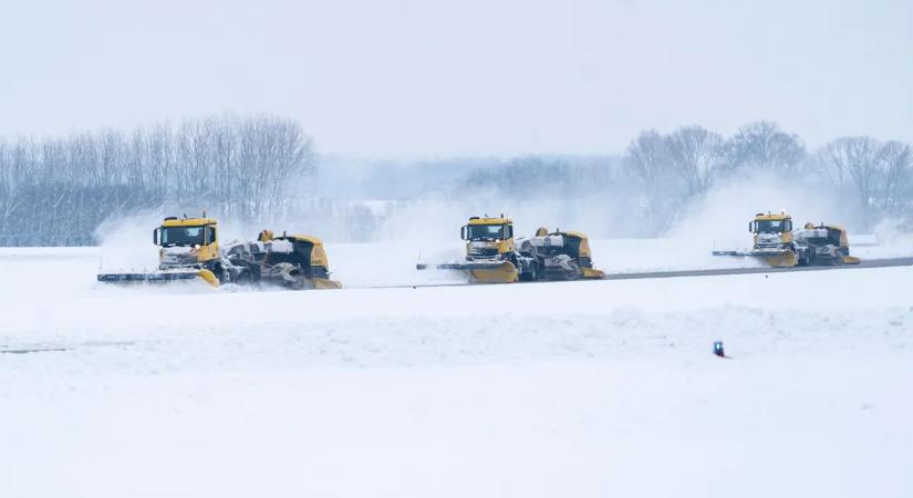 Megcsúszott egy repülőgép Ferihegyen, bezárt a repülőtér
