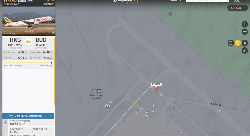 Baleset Ferihegyen: lecsúszott a gurulóútról egy óriásgép