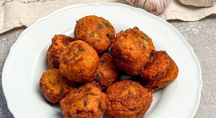 Ropogós falafel házilag: az egészséges csicseriborsó-fasírt