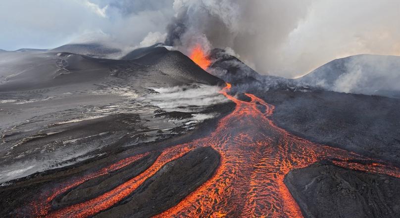 Veszélyben Powell pozíciója: 92 000 dollár felett a bitcoin, szárnyal a monero