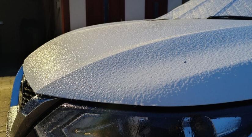Jégpáncél borítja fél Tolnát, ónos esővel búcsúzik a fagyos hideg (galéria)