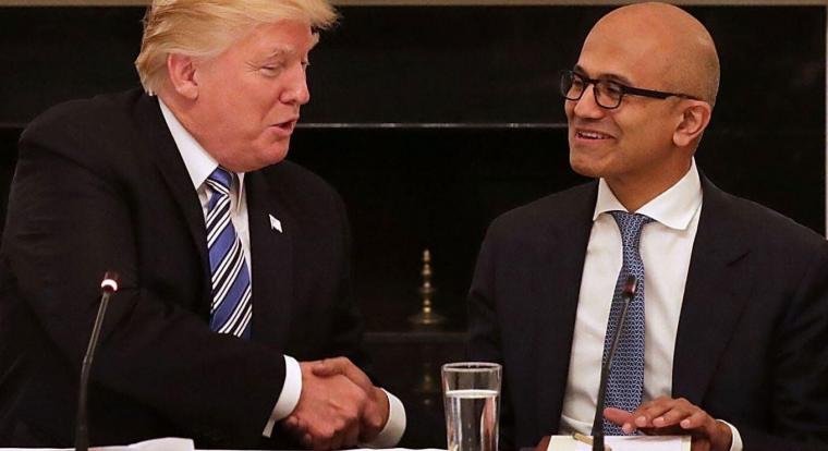 Donald Trump szerint majd a Microsoft megoldja, hogy ne emelkedjen az amerikaiak villanyszámlája az AI-miatt