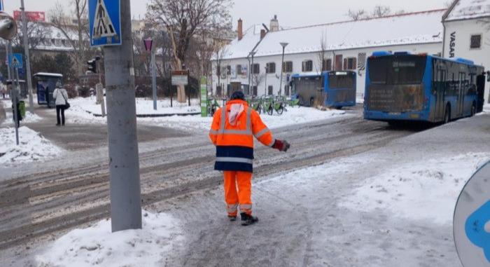 Tovább mozdult az ónos eső felhőzete, Budapest is érintett – friss térképen látszik, merre vonul a csapadék