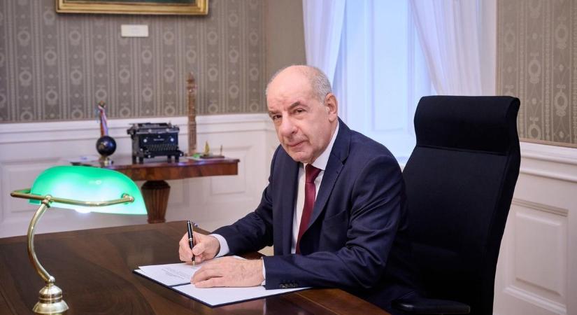 Breaking: kiírta a köztársasági elnök, ekkor lesznek az áprilisi választások