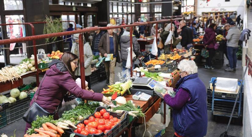Izomgörcsökre is kitűnő, de a diétázóknak is hasznos ez a gyümölcs – megnéztük, hol mennyiért lehet most Egerben beszerezni