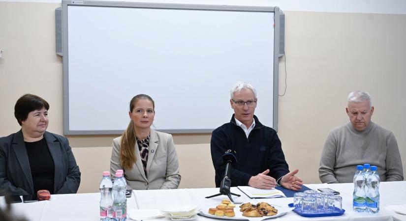 Ötvenezer forintra emelkedett a nemzetiségi ösztöndíj havi összege – jelentette be Soltész Miklós