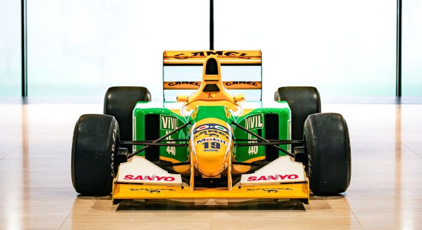 Letartóztatták az egykori F1-es pilótát, Antonio Pizzoniát