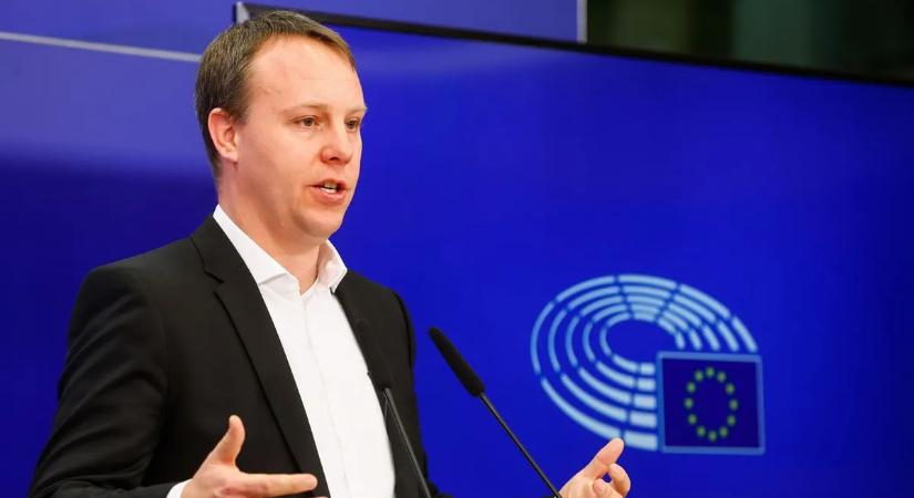 Daniel Freund szerint helyes lenne beavatkozni a magyar választásokba