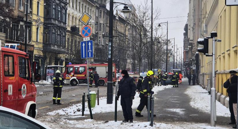 Tűz ütött ki a budapesti Fazekas Gimnáziumban, kiürítették az iskola épületét