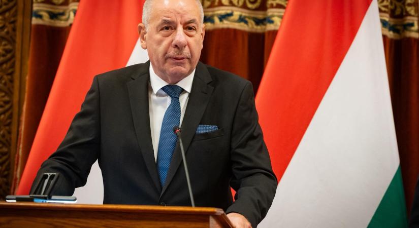 Április 12-én szavaz az ország, Sulyok Tamás kitűzte a 2026-os országgyűlési választás időpontját