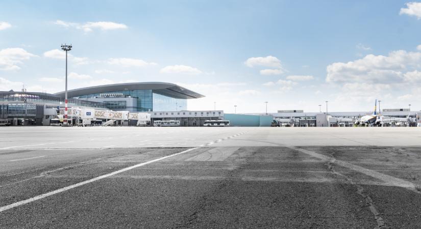Kicsúszott a fűre egy Boeing a ferihegyi repülőtéren – megszólalt a Budapest Airport