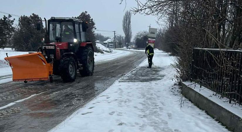 Rendkívüli időjárás: két önkormányzat összefogott az extrém jéghelyzetben - fotó