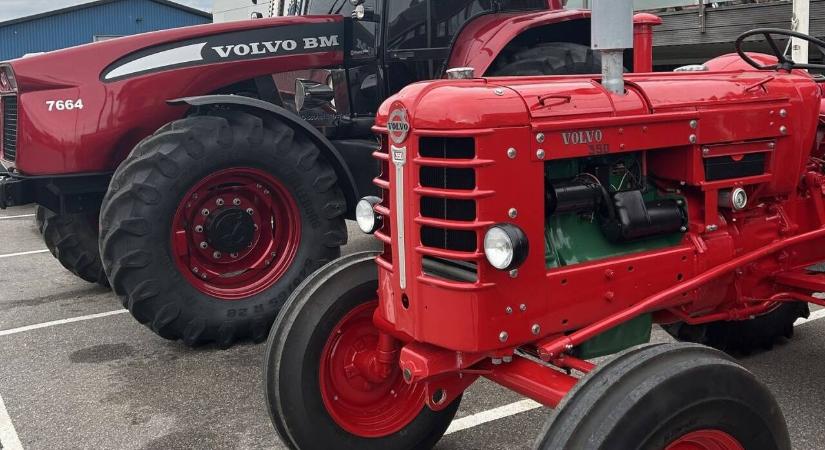 A Volvo traktor visszatért a szántóföldekre, de egy csavar van a történetében