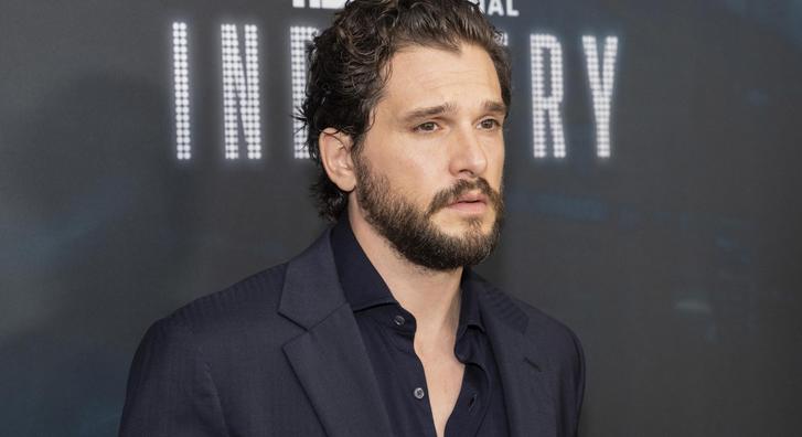 Kit Harington kiakadt a Trónok harca-rajongók követelésén: „Őszintén berágtam, hogy merészelitek?”