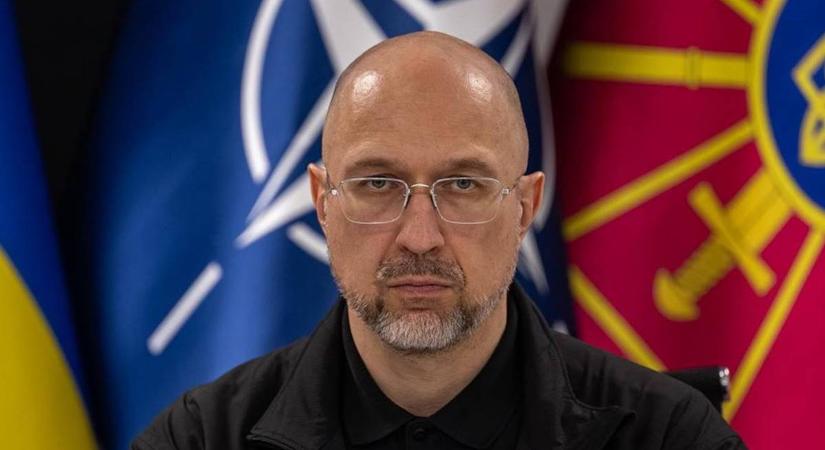 Felmentették az ukrán védelmi minisztert