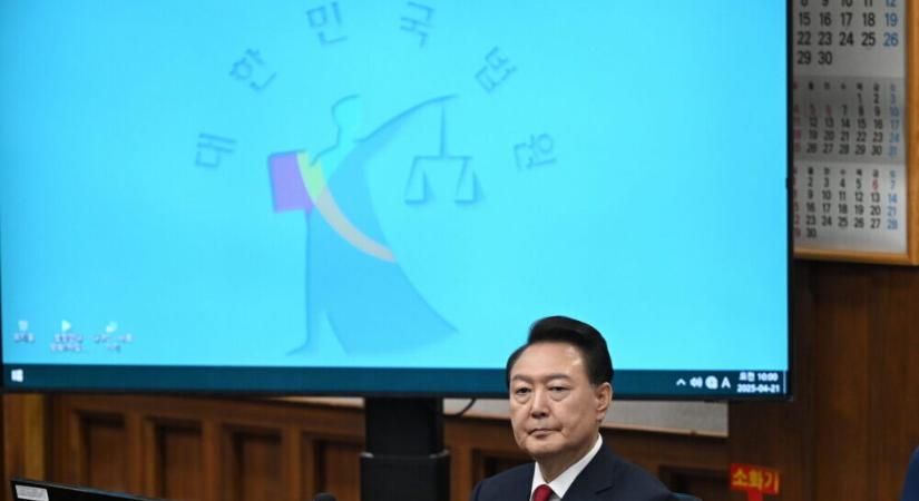 Halálbüntetést kért az ügyészség a hivatalából elmozdított dél-koreai elnökre