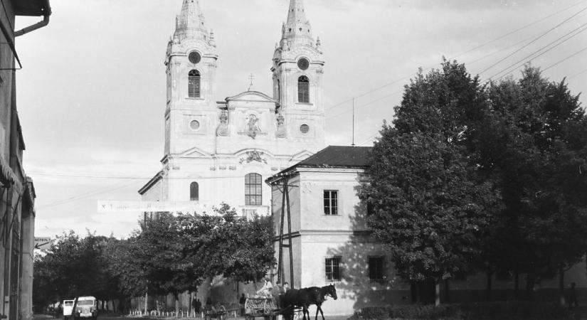 Ma 42 éve lett város Zirc – Nosztalgikus időutazás a hőskorba retró fotókkal