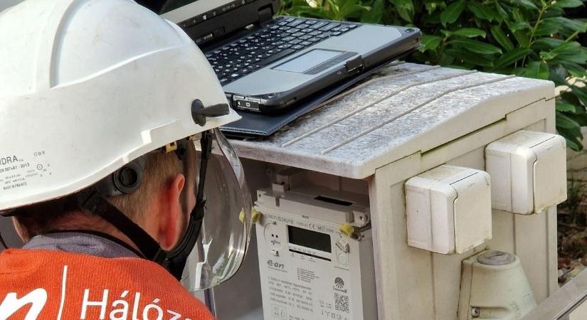 Az új villanyóra vagy a bővítés százezres, milliós téttel is lehet