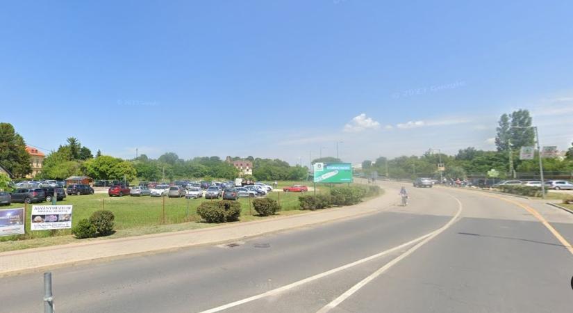 Milliárdos döntés Siófokon: hitelből veszik vissza dupla áron a város régi parkolóját