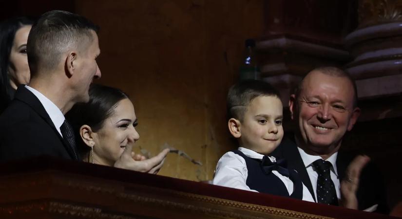 „Szia, Sportgála!” – a hős kisfiú is jelen volt az év legjobbjainak díjazásán