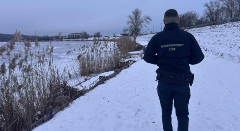 Életveszélyes a befagyott jég – fokozott ellenőrzéseket tart a Városrendészet Győr