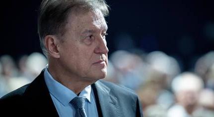 Cziráki Attila és a Fidesz a szeretet és a béke nevében szeretné megtéveszteni a pécsieket