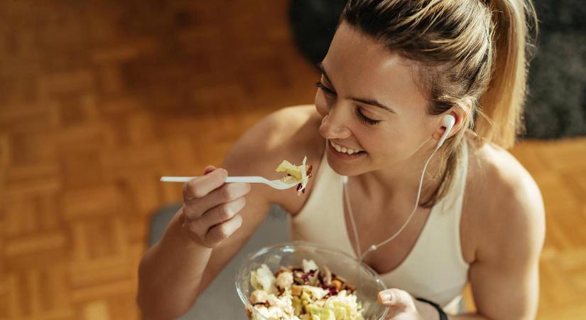 Egy tartalomgyártó kipróbálta – ezt teszi a testtel a napi egy étkezéses diéta