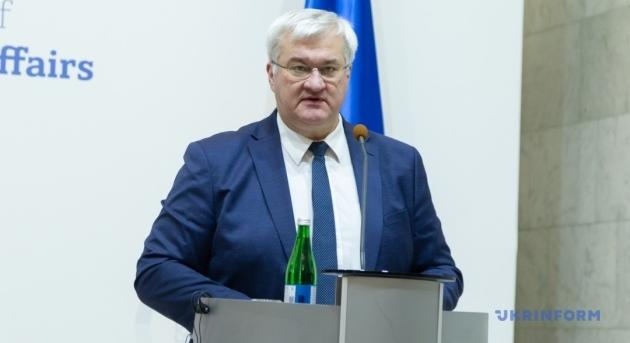 Szibiha: Svájc lemondta a Russia Today Ukrajnáról szóló filmjének vetítését