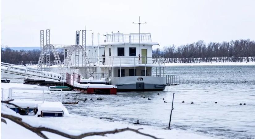 Kritikus helyzet a Dunán: megindult a jégzajlás
