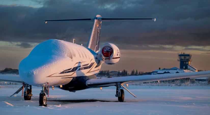 Pozsonyban, Prágában és Budapesten is újra üzemelnek a repülőterek