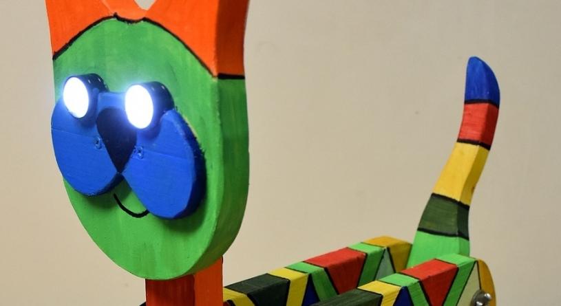 Készíts cica alakú olvasólámpát olvasónk segítségével: legyen szép, ami hasznos!