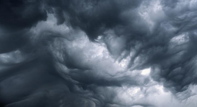 Lassan elhagyja az országot az ónos eső, közeleg a fordulat az időjárásban