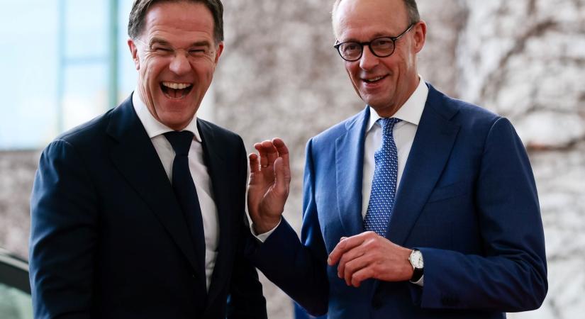 A NATO sem tart örökké. Trump lépéseit sokan nem értik, pedig előre írásba adta