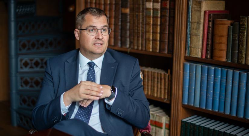 Nagy János: a Fidesz könnyen elérhető, a Tiszát keresve se lehet megtalálni az interneten