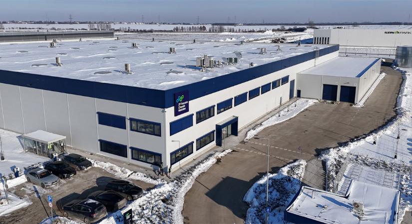 Megnyitották a ZF debreceni üzemét, kétszázhúsz ember munkahelyét – fotókkal