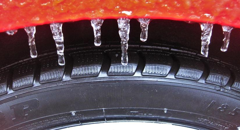 Érdemes-e sózni, ha ónos eső esik?