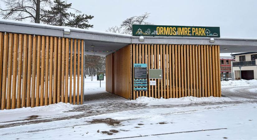 Egy éjszakai akció az Ormos Imre parkban, a felvétel már a rendőrségnél van