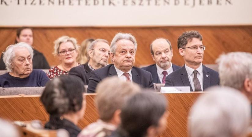 Klebelsberg Kuno emlékére tartottak ülést Fehérváron