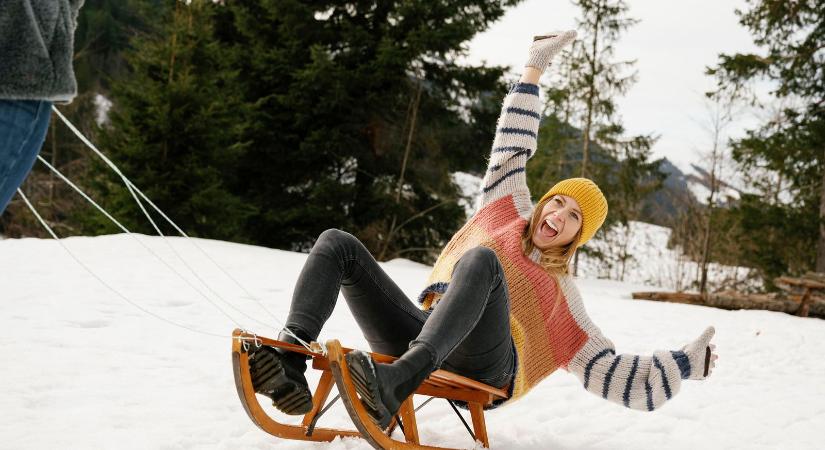 Ezért tűntek a boltokból a szánkók, megvan, hogy kik vásárolták fel tömegesen