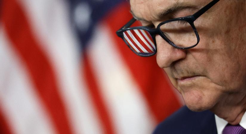 Politikai vihar a háttérben: a függetlenség a tét