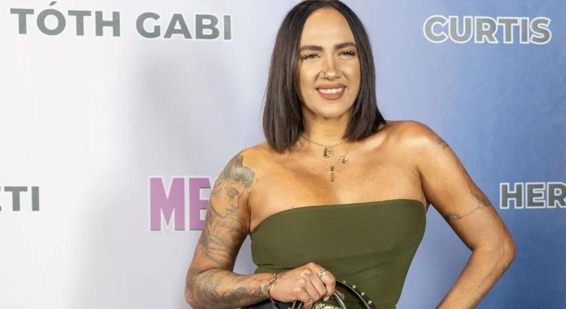 Durva kommentet kapott Tóth Gabi, majd érkezett is a csattanós válasz